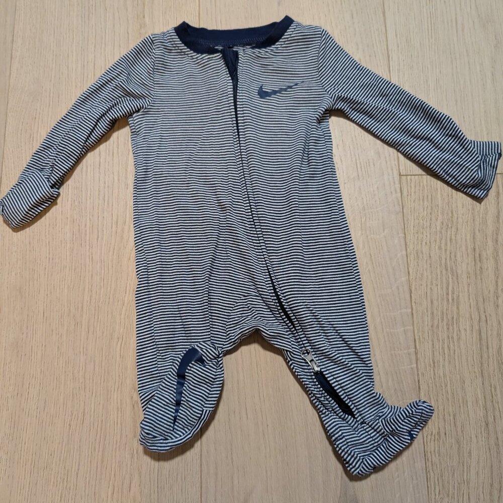 Nike NB Onesie